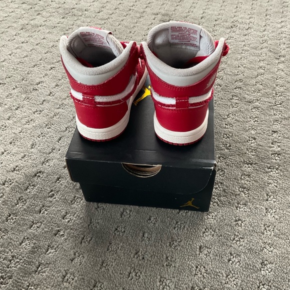 Toddler Jordan 1 Retro High